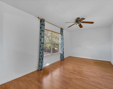 6610 Beryl Drive - Photo Thumbnail 15