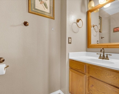 6610 Beryl Drive - Photo Thumbnail 23
