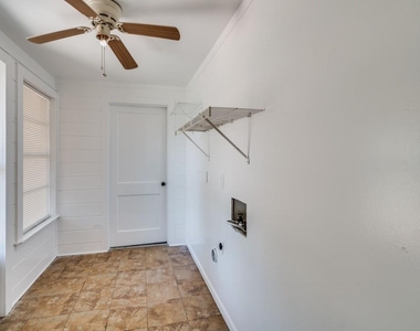 2841 Scruggs Park Drive - Photo Thumbnail 4