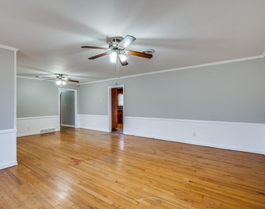2841 Scruggs Park Drive - Photo Thumbnail 3