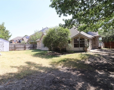 7901 Stonehaven Lane - Photo Thumbnail 30
