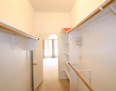 7901 Stonehaven Lane - Photo Thumbnail 18