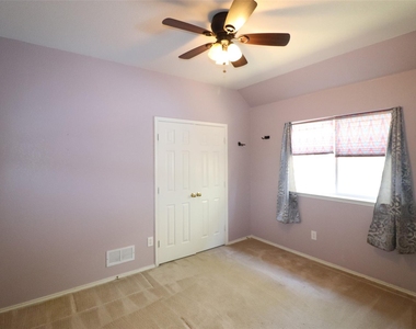 7901 Stonehaven Lane - Photo Thumbnail 28