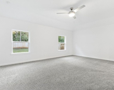 9408 Gossamer Street - Photo Thumbnail 3