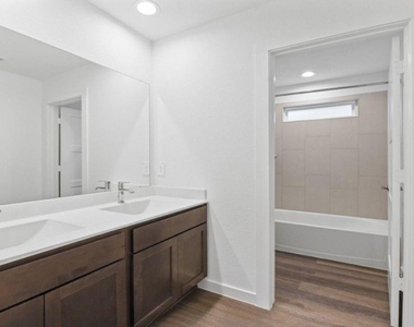9408 Gossamer Street - Photo Thumbnail 5
