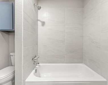 2512 Windy Pine Lane - Photo Thumbnail 9