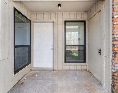 2512 Windy Pine Lane - Photo Thumbnail 19