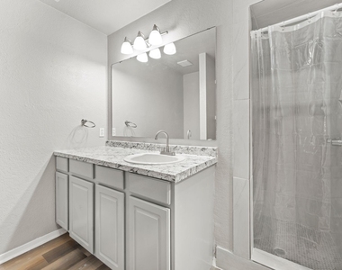 2512 Windy Pine Lane - Photo Thumbnail 11