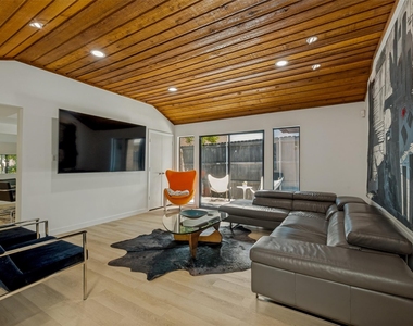 6418 Covecreek Place - Photo Thumbnail 15