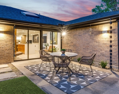 6418 Covecreek Place - Photo Thumbnail 32