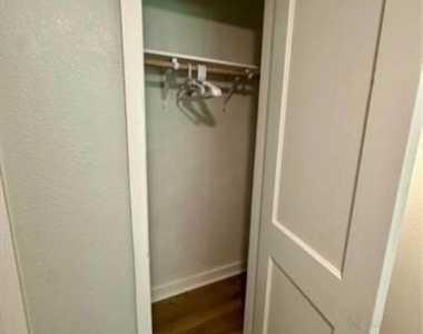 1210 Hogan Lane - Photo Thumbnail 12