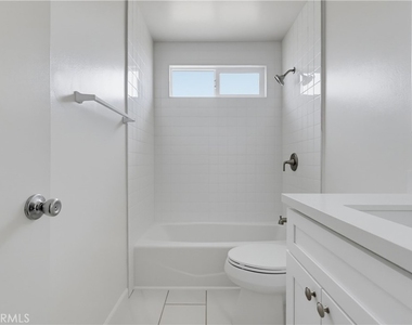 408 N Electric - Photo Thumbnail 10