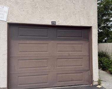 2758 Bolker Drive - Photo Thumbnail 14