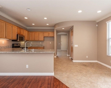 14136 Visions Drive - Photo Thumbnail 9