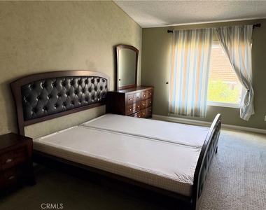 2127 Dublin Lane - Photo Thumbnail 2