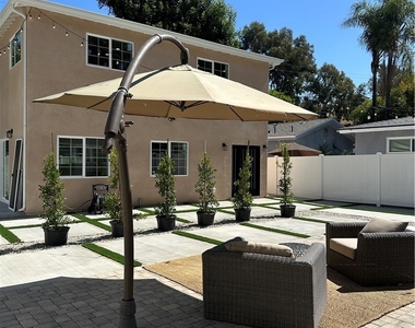 21233 Lopez Street - Photo Thumbnail 11