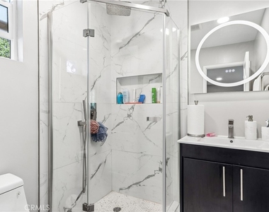 21235 Lopez Street - Photo Thumbnail 8