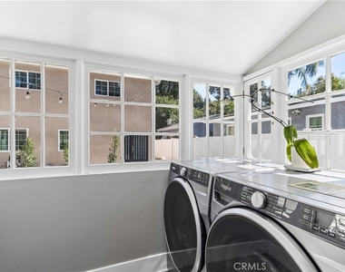 21235 Lopez Street - Photo Thumbnail 4