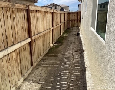 2446 Lugar Hermoso Court - Photo Thumbnail 21
