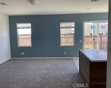 2446 Lugar Hermoso Court - Photo Thumbnail 4