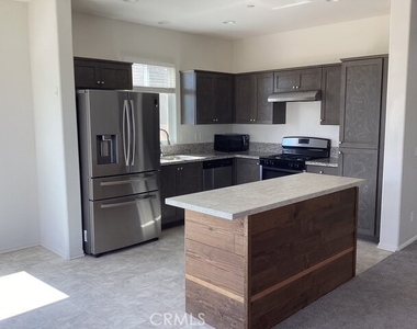 2446 Lugar Hermoso Court - Photo Thumbnail 5