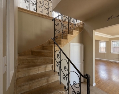 3907 Edgehill Drive - Photo Thumbnail 40