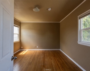 3907 Edgehill Drive - Photo Thumbnail 41