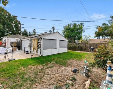 3907 Edgehill Drive - Photo Thumbnail 28