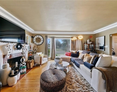 3907 Edgehill Drive - Photo Thumbnail 5