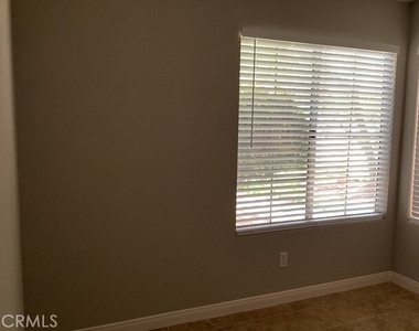 3223 Angeleno Place - Photo Thumbnail 6
