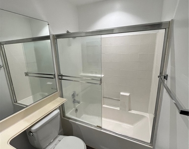 3380 Holly Grove Street - Photo Thumbnail 6