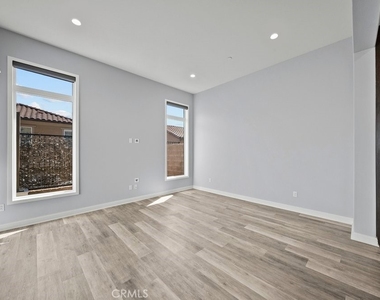 20752 Spruce - Photo Thumbnail 24