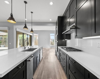 20752 Spruce - Photo Thumbnail 20