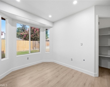 5009 Shaman Court - Photo Thumbnail 14