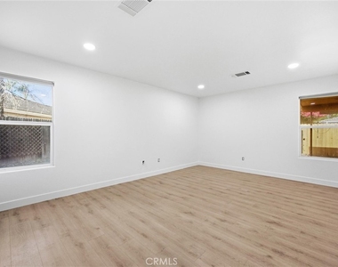 5009 Shaman Court - Photo Thumbnail 21