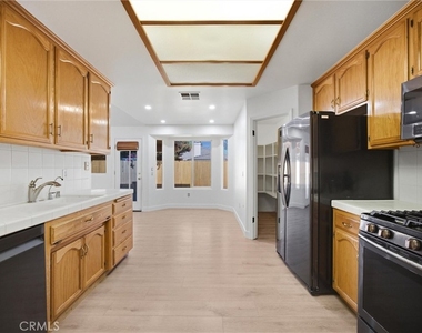 5009 Shaman Court - Photo Thumbnail 20