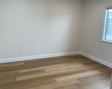 1720 Stillwater Court - Photo Thumbnail 2