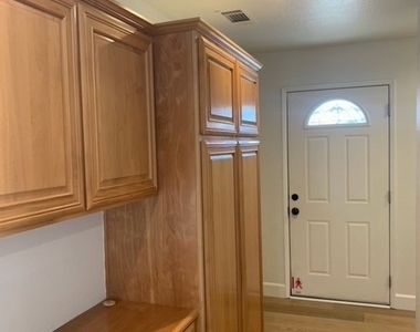 1720 Stillwater Court - Photo Thumbnail 11