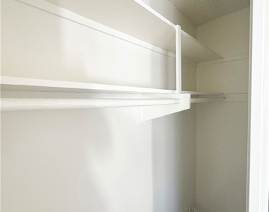 3649 Emerald Street - Photo Thumbnail 17