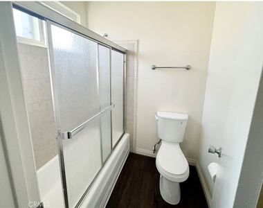 3649 Emerald Street - Photo Thumbnail 19