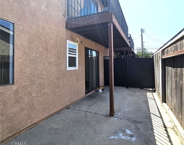 426 E Hullett - Photo Thumbnail 8