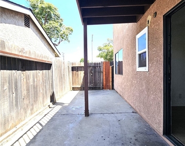 426 E Hullett - Photo Thumbnail 9