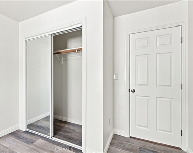 10646 S Wilton Place - Photo Thumbnail 26