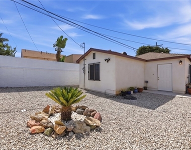 10646 S Wilton Place - Photo Thumbnail 1