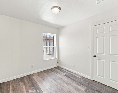 10646 S Wilton Place - Photo Thumbnail 28