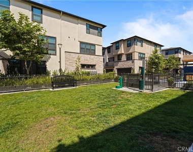 2941 W Lincoln Ave #3 - Photo Thumbnail 37