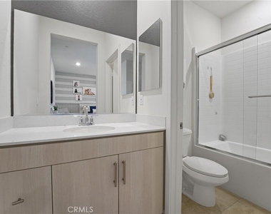 2941 W Lincoln Ave #3 - Photo Thumbnail 34