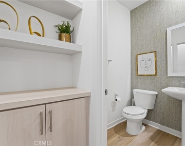 2941 W Lincoln Ave #3 - Photo Thumbnail 19