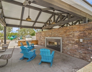 16282 Meadowhouse Avenue - Photo Thumbnail 44