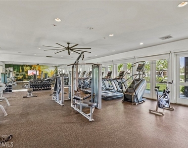 16282 Meadowhouse Avenue - Photo Thumbnail 54
